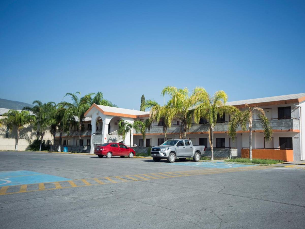 Capital O 88 Inn San Nicolás de los Garzas 外观 照片